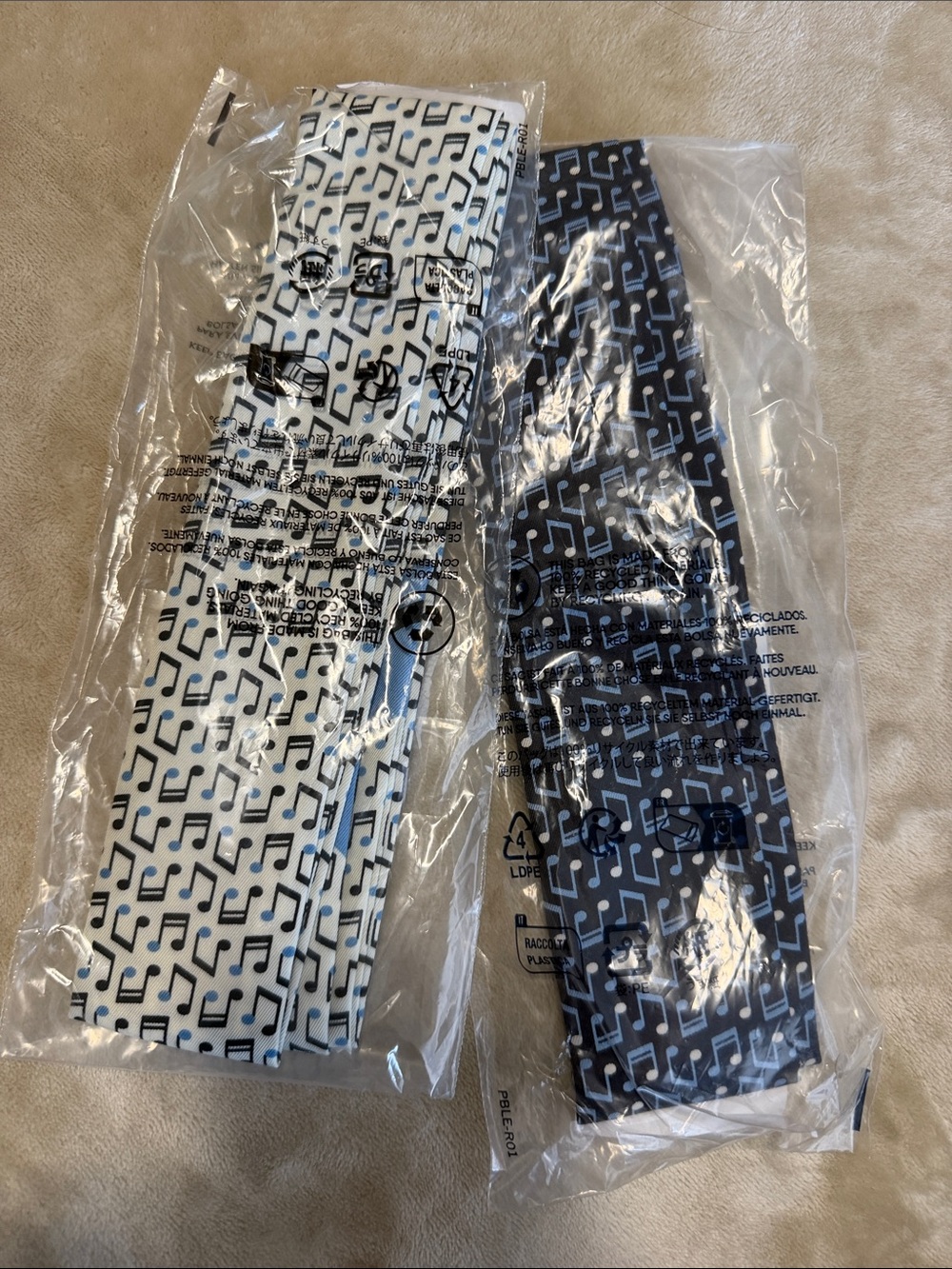 Lands' End Music Note Scarf Set - White and Navy